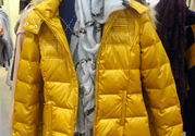羽絨服需要干洗嗎？羽絨服干洗好還是水洗好？