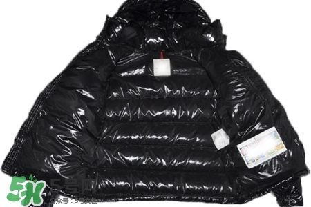 冬天穿皮衣和羽絨服哪個(gè)更保暖？冬天穿皮衣好還是羽絨服好？
