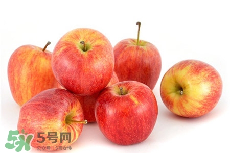 寶寶吃蘋果泥要蒸熟嗎？寶寶吃蘋果泥有什么好處？