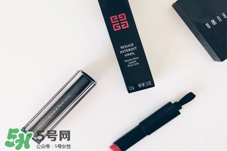 紀(jì)梵希禁忌之吻唇膏多少錢？紀(jì)梵希禁忌之吻唇膏專柜價格