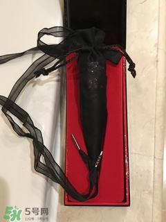 cl黑管口紅和金管有什么區(qū)別？cl黑管和cl金管哪個好？