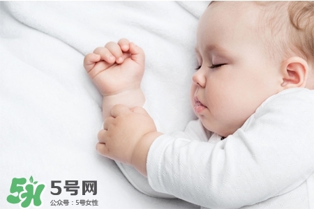 產(chǎn)后胸部下垂什么原因？產(chǎn)后胸部下垂怎么辦？