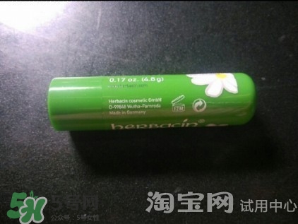 小甘菊唇膏小孩能用嗎？herbacin賀本清小甘菊唇膏小孩可以用嗎？