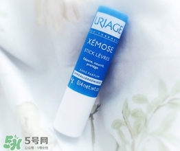 依泉和dhc唇膏哪個(gè)好？依泉唇膏和dhc唇膏哪個(gè)好？