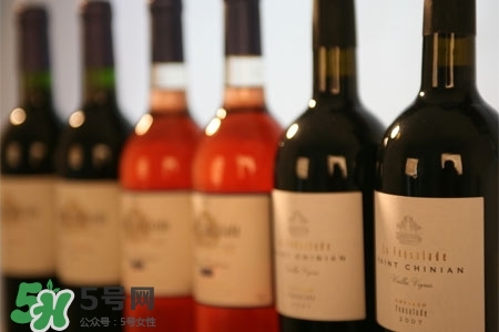 春節(jié)喝黃酒好嗎？春節(jié)喝黃酒的七大健康理由