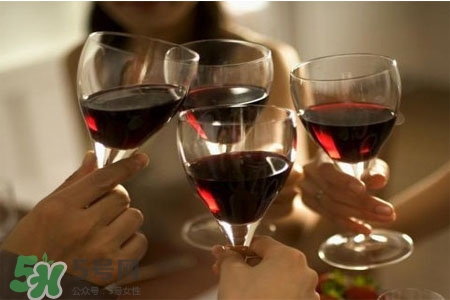 春節(jié)喝黃酒好嗎？春節(jié)喝黃酒的七大健康理由