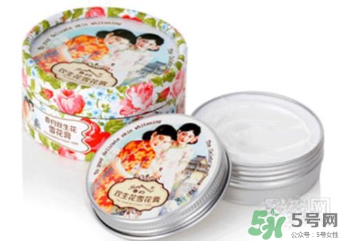 雪花膏適合油性皮膚嗎？油性皮膚可以用雪花膏嗎？