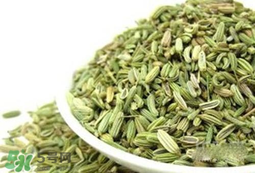 小茴香來(lái)月經(jīng)可以吃嗎？來(lái)月經(jīng)可以吃小茴香嗎？