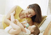 母乳和奶粉混合喂養(yǎng)好嗎？母乳和奶粉可以混在一起吃嗎？