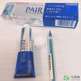 獅王祛痘膏和白兔祛痘膏哪個好？獅王祛痘膏和樂敦cc哪個好？