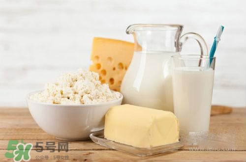長痘痘補充什么維生素？長痘痘補充維生素b嗎？