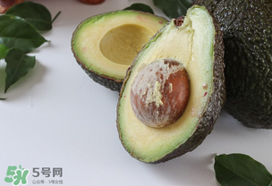 切開的牛油果怎么保存？牛油果切開后能放多長(zhǎng)時(shí)間？