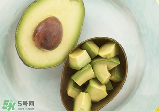 切開的牛油果怎么保存？牛油果切開后能放多長(zhǎng)時(shí)間？