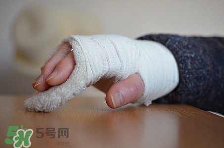 尾椎骨折后怎樣恢復(fù)的快?尾椎骨折后注意事項