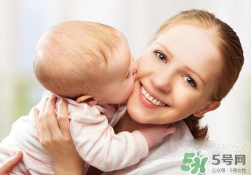 沒喝完的奶粉可以溫著再喝嗎？沒喝完的奶粉怎么處理？