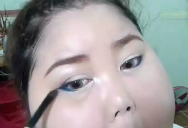 臉胖怎么化妝好看？臉大怎么化妝好看