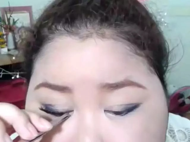 臉胖怎么化妝好看？臉大怎么化妝好看