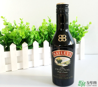 女生適合喝什么酒？什么酒適合女生喝？