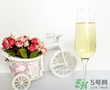 女生適合喝什么酒？什么酒適合女生喝？