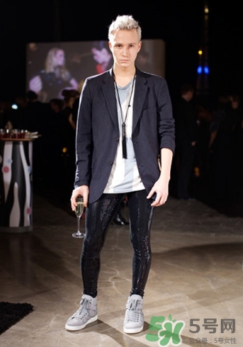 過年男生穿什么衣服？過年男生穿衣搭配