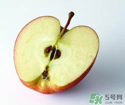 切開(kāi)的蘋果為什么會(huì)變色？切開(kāi)的蘋果怎樣才不變色？