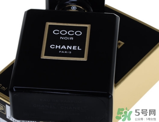 香奈兒黑coco香水和白coco香水哪個好？香奈兒黑可可和白可可選擇