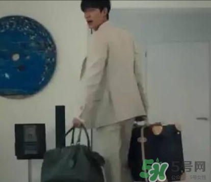 李敏鎬的包包什么牌子？李敏鎬的包包同款