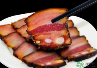 腌咸肉一斤肉放多少鹽？腌咸肉一斤肉放鹽比例