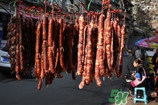 灌香腸配什么作料好吃？灌香腸需要放什么調(diào)料？
