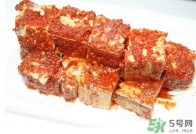 霉豆腐發(fā)霉了還能吃嗎？霉豆腐發(fā)霉有幾種顏色？