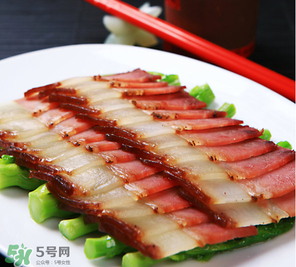 腌肉長毛了還能吃嗎？腌肉長綠毛了還能吃嗎？