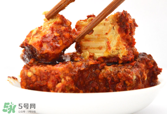 霉豆腐發(fā)黑還能吃嗎？霉豆腐長黑點還能吃嗎？