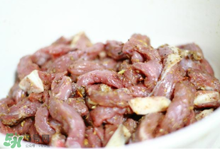 腌牛肉用什么粉？腌牛肉用什么料？
