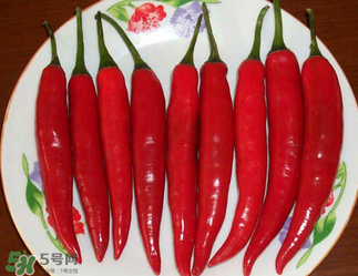 新鮮辣椒可以冷凍嗎？新鮮辣椒怎么保存冰箱？