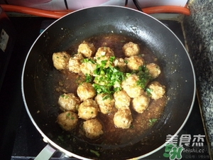 肉丸子可以用面粉嗎？肉丸子用什么粉？