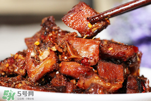 腌魚放什么調料？腌魚放什么調料去腥？