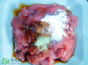腌肉用什么粉？腌肉可以用面粉嗎？
