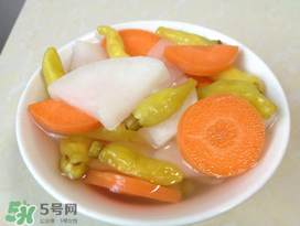 腌蘿卜放多少鹽？腌蘿卜放鹽的比例