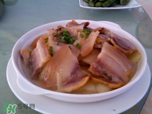腌肉放什么酒？腌肉為什么要放酒？