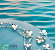 施華洛世奇是銀的嗎？施華洛世奇是白金嗎？