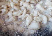 熬豬油為什么要加水？熬豬油水放多了怎么辦？