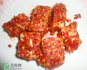 霉豆腐長(zhǎng)紅霉還能吃嗎？霉豆腐為什么會(huì)長(zhǎng)紅霉？
