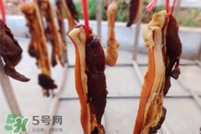 一斤熏肉需要放多少鹽？腌熏肉放多少鹽合適？