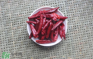 干辣椒發(fā)霉了還能吃嗎？干辣椒發(fā)霉了怎么辦？