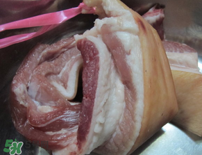 一斤豬肉放多少鹽？腌豬肉放多少鹽？