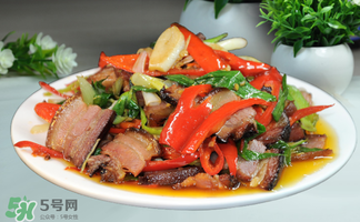 臘肉蒸還是煮？臘肉蒸好還是煮好？