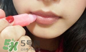 唇線筆可以當(dāng)口紅嗎？唇線筆和口紅的區(qū)別？