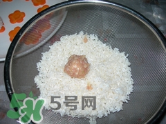 珍珠丸子蒸多長時間？珍珠丸子要蒸多久？
