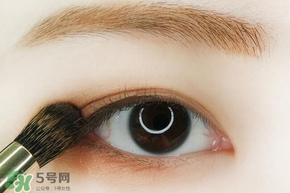 李圣經(jīng)妝容怎么化？李圣經(jīng)仿妝教程
