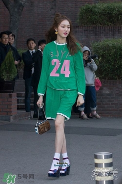 李圣經(jīng)的衣服什么牌子？李圣經(jīng)衣服同款